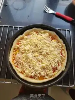 Make Shrimp pepper pizza step 6