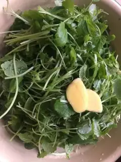 Make Egg soup step 2