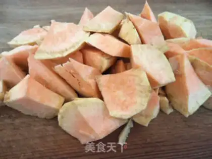 Make Double red rice congee step 1