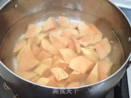 Make Double red rice congee step 2