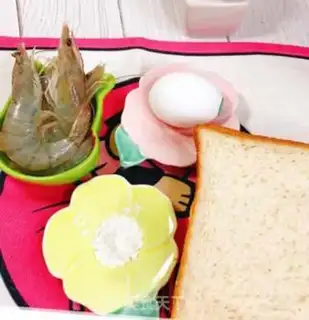 Make Shrimp rolls step 0