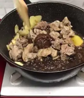 Make Roach stew step 3
