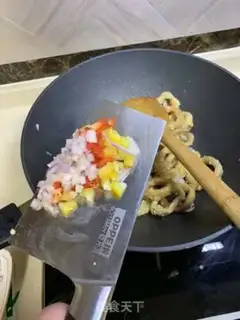 Make Pretzel squid step 7