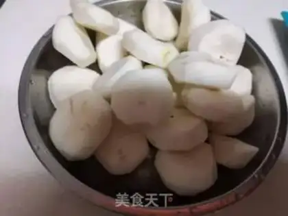 Make The face of mushrooms and horses step 5