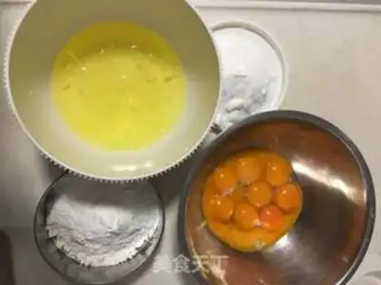 Make Almond cupcakes step 0