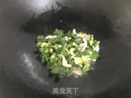 Make Cream mushroom soup step 3