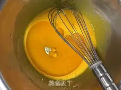 Make Almond cupcakes step 1