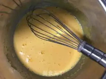 Make Almond cupcakes step 2