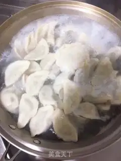 Make Celery pork dumplings step 9