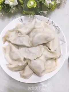 Make Celery pork dumplings step 10
