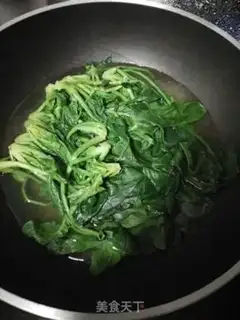 Make Spinach egg pie step 2