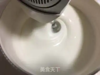 Make Almond cupcakes step 7