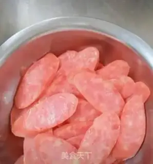 Make Celery fried sausage step 0