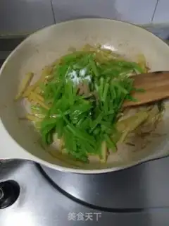 Make Celery with potatoes step 9