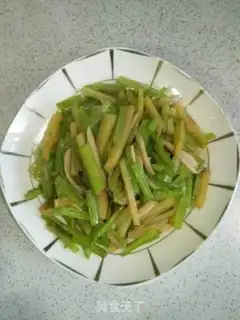 Make Celery with potatoes step 10
