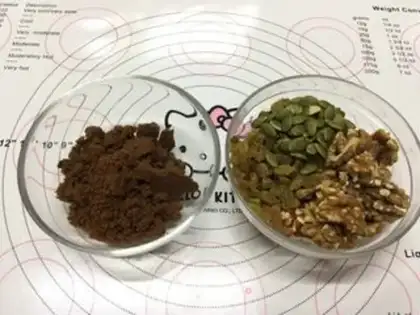Make Red sugar walnuts step 5