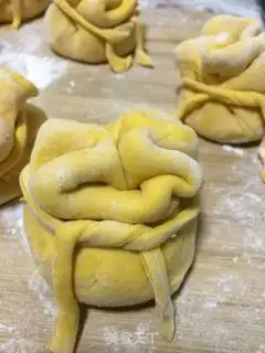 Make Gold bag step 18