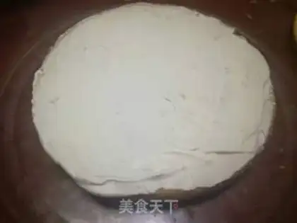Make Strawberry birthday cream cake step 2