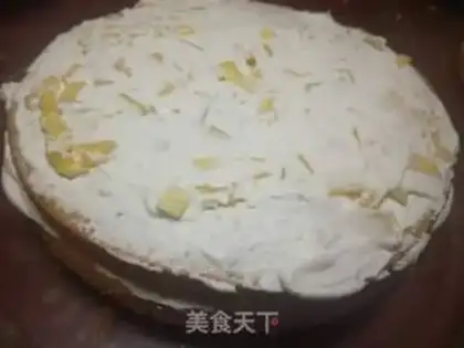 Make Strawberry birthday cream cake step 5