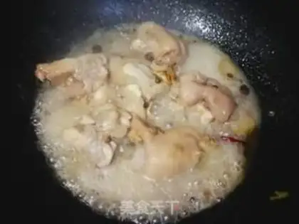 Make Spicy pig hoof step 2