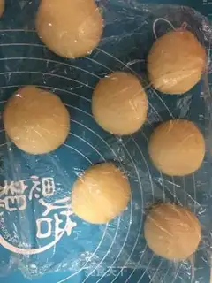 Make Hong Kong pineapple oil step 4