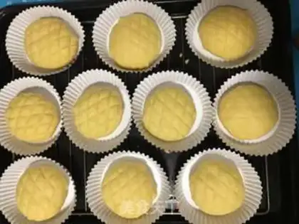 Make Hong Kong pineapple oil step 11