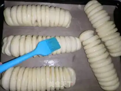 Make caterpillar sausage bread step 14