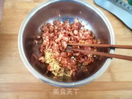 Make Pork casserole pan paste step 1