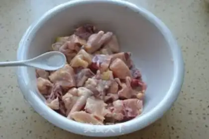 Make Pretzel chicken step 1