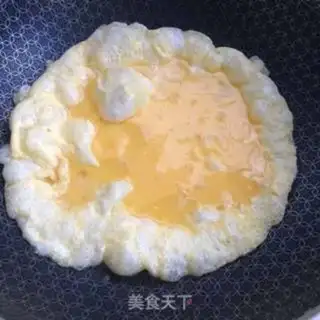 Make How to make fried eggs soft and smooth step 3