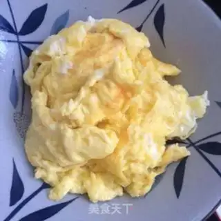 Make How to make fried eggs soft and smooth step 4