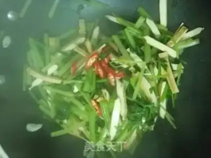 Make Celery fried dry step 5