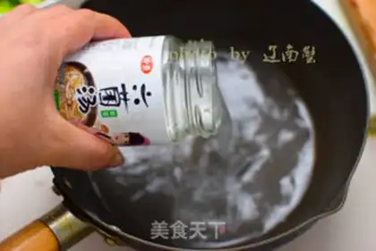 Make Six fungus soup step 2