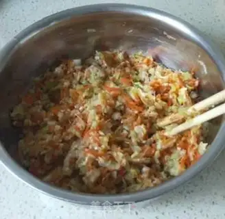 Make Shrimp dumplings step 1