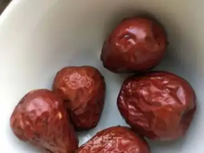 Make Sweet ginger date tea step 2