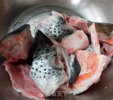 Make Tofu on a salmon head step 1