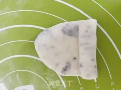 Make Red bean rolls step 4
