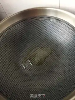 Make Garlic spinach shrimp hot noodles step 2
