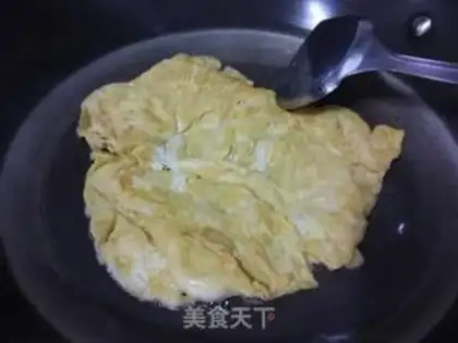 Make Potato omelet, apricot step 0