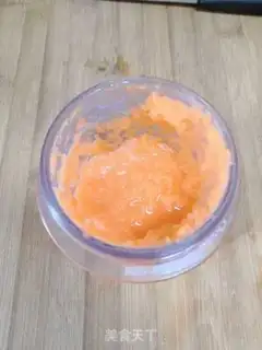 Make Carrot noodles step 1
