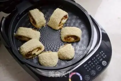 Make Bacon sesame cake step 5