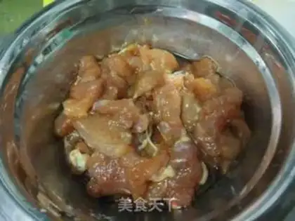 Make Pyre apricot and fried meat step 3