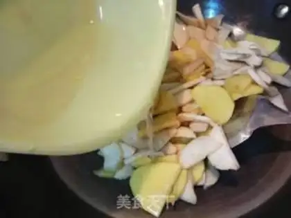 Make Potato omelet, apricot step 7
