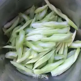 Make Clear the celery step 2