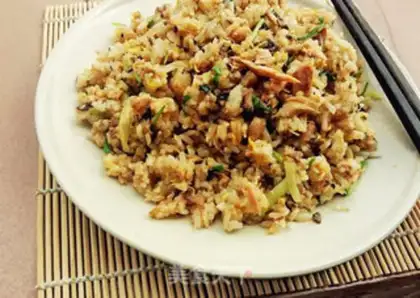 Make Blue rice tuna fried rice step 5