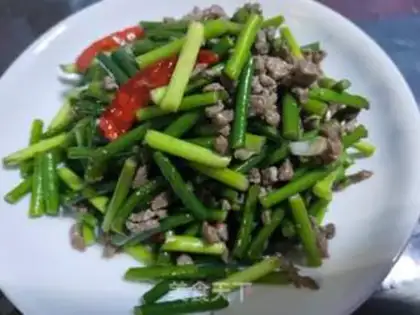 Make Beef paste and garlic step 5