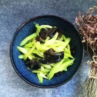 Make Clear the celery step 7
