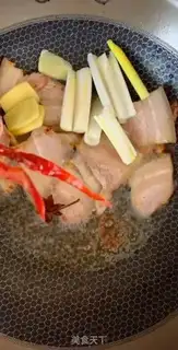 Make Powder pork stew step 3