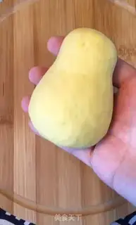 Make Pear buns step 4