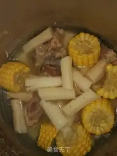 Make Pork belly corn soup step 3